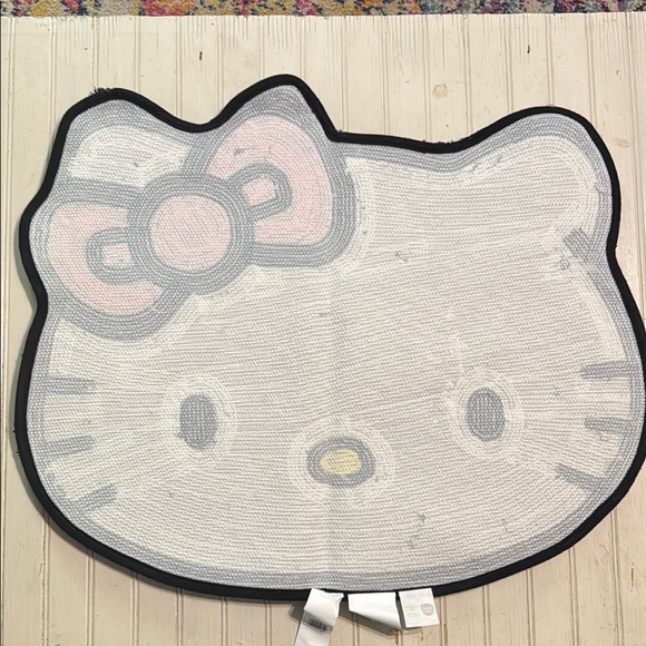 Hello Kitty Pink Bath Rug - Picture 4 of 5